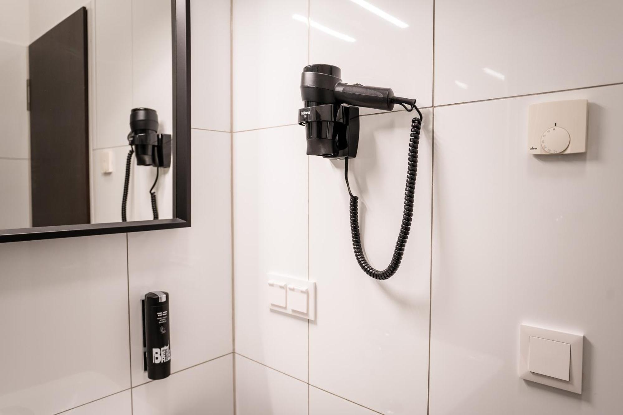 Apartmenthaus Berlin Neukoelln Экстерьер фото